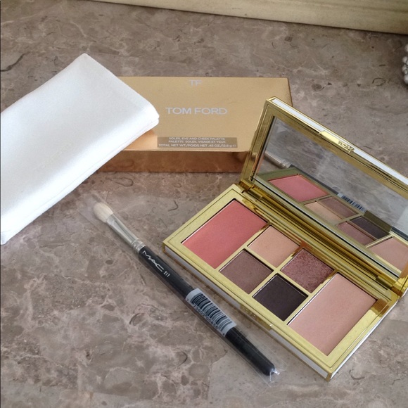 Tom Ford Other - Tom Ford palette + Mac 217 brush